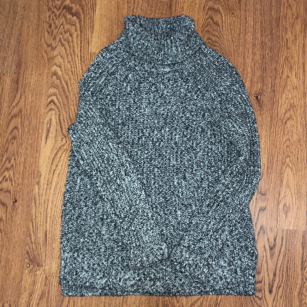 Old Navy grey, whit and black turtleneck sweater